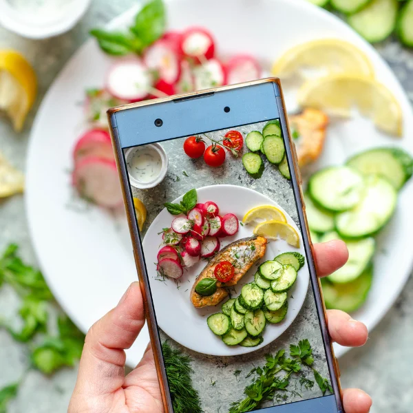 An image representing social media engagement for restaurants.